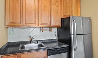 4106 MANGALORE Dr 401, Annandale, VA 22003