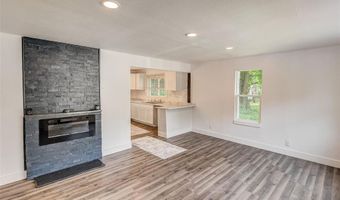 3210 Clifton Ave, Alton, IL 62002