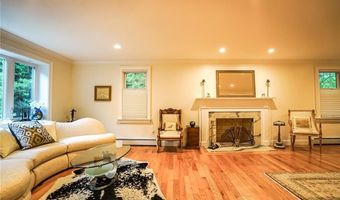 120 Fox Run, East Greenwich, RI 02818