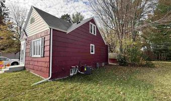 627 1st St, Nashwauk, MN 55769