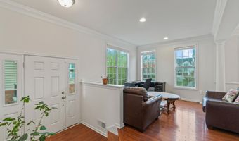 23265 HANWORTH St, Ashburn, VA 20148