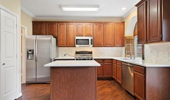 3777 Meadowcreek Cir, Addison, TX 75001