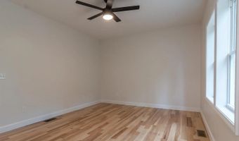 28 Colony Dr, Barnstead, NH 03225