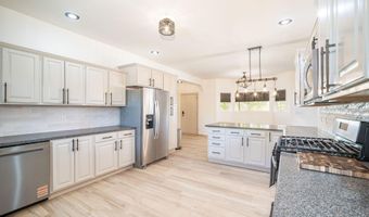 2121 W AZTEC Blvd, Aztec, NM 87410