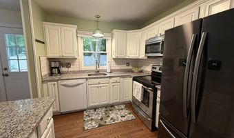 11 Hall Passway, Danbury, CT 06811