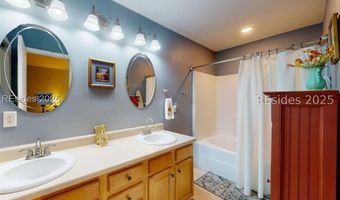 84 Wintergreen Dr, Beaufort, SC 29906