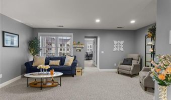40 Saw Mill Dr 203, North Kingstown, RI 02852