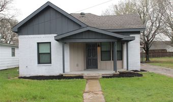 104 S Hubbard St, Alvord, TX 76225