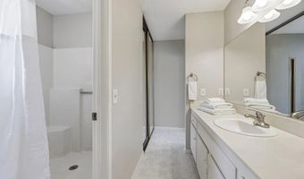 2591 Regent Rd, Carlsbad, CA 92010