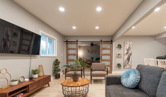 45 N Kalaheo Ave, Kailua, HI 96734