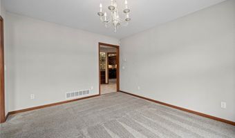 939 Barberry Cir, Amherst, OH 44001