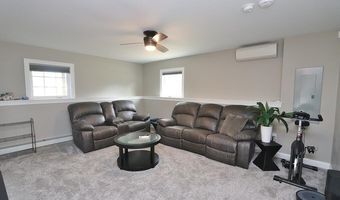 19 Virginia Ln, Bangor, ME 04401