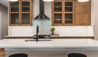 815 S Lakeview Way, Ashland, NE 68003