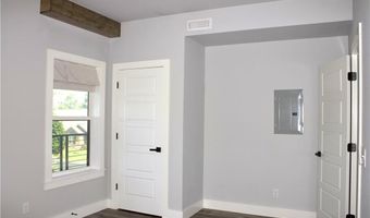 2302 SW I St 204, Bentonville, AR 72712