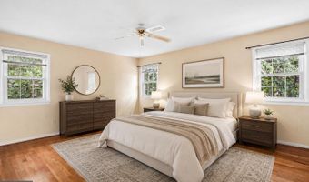 8352 ORANGE Ct, Alexandria, VA 22309