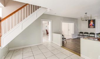 45 Cragmere Rd, Airmont, NY 10901