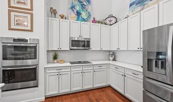 519 Triton Way Dr, Ballwin, MO 63011