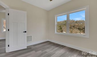 31 Elkwood Ave, Asheville, NC 28804