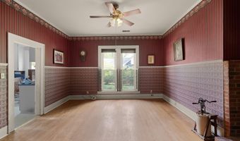 233 E Main St, Bells, TN 38006