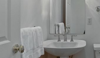 72 McAllister Rd, Bedford, NH 03110