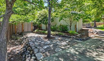 772 St Andrews Cir, Ashland, OR 97520