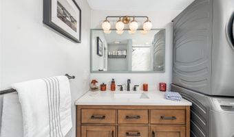 361 E Lakeshore Dr, Alloway, NJ 07422