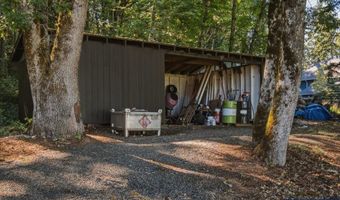 22000 SE Upper Matthews Creek Ln, Amity, OR 97101
