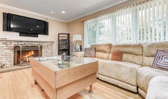 52 Campbell Ave, Airmont, NY 10901