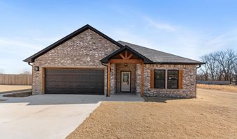 205 Lindsey Ave, Adair, OK 74330