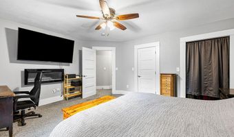 1016 N 10th St, Atchison, KS 66002