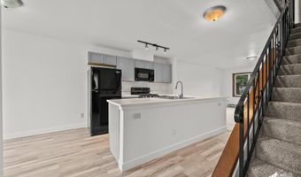 424 E Manor Ave, Anchorage, AK 99501