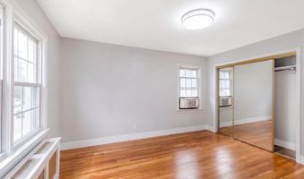 32 KELLY Pkwy, Bayonne, NJ 07002