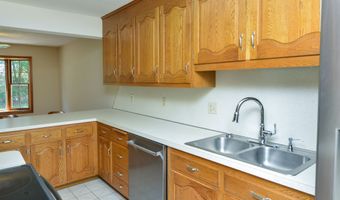 1325 Farmington Ave 13, Bristol, CT 06010