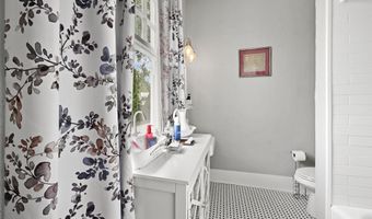 717 Camelia Ave, Baton Rouge, LA 70806