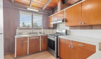 1392 Kahili St, Kailua, HI 96734