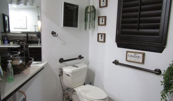 27 W Compress Rd, Artesia, NM 88210