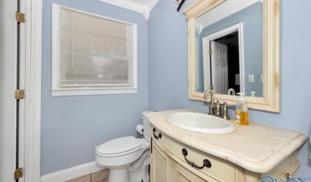 121 11th Pl NW, Arab, AL 35016