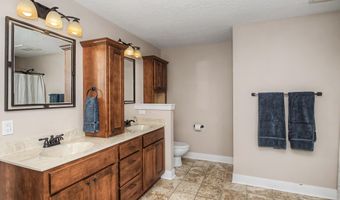 4111 Ballentine Dr, Ames, IA 50010