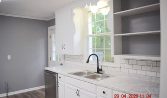 121 S COX St, Bastrop, LA 71220