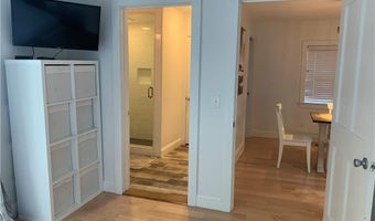 5 Division St, Newport, RI 02840