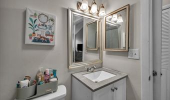 26 Glenview Dr 26, Cromwell, CT 06416