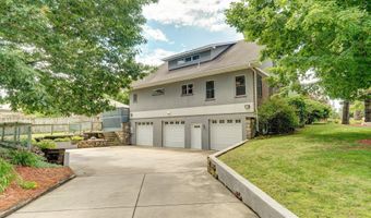 401 E Glendale St, Aurora, MO 65605