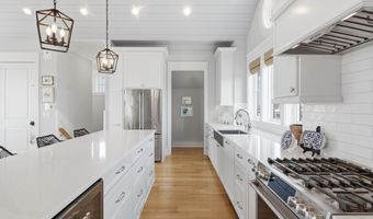 25 Sandspur Trl, Bald Head Island, NC 28461