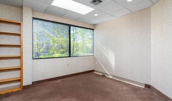 70 Jefferson Blvd 301, Warwick, RI 02886