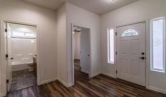 1043 Valley View Dr, Bloomfield, NM 87413