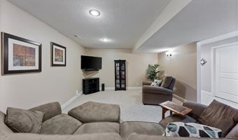 6989 141st St, Basehor, KS 66007