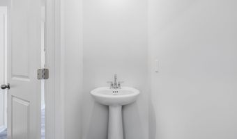 22 D Regent St, Camden, SC 29020