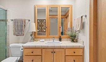 500 Ashland Loop Rd, Ashland, OR 97520