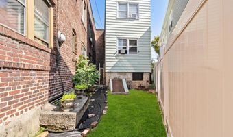 98 W 49TH St, Bayonne, NJ 07002