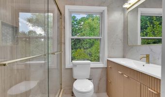 458 Woodhaven Blvd SE, Bayville, NJ 08721